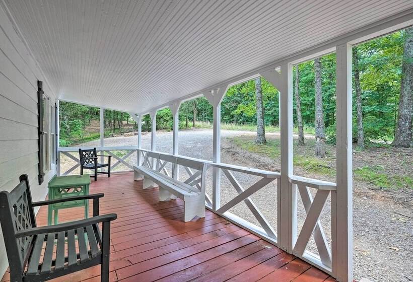 Rustic Ranger Cabin W/ Amazing Mountain Views