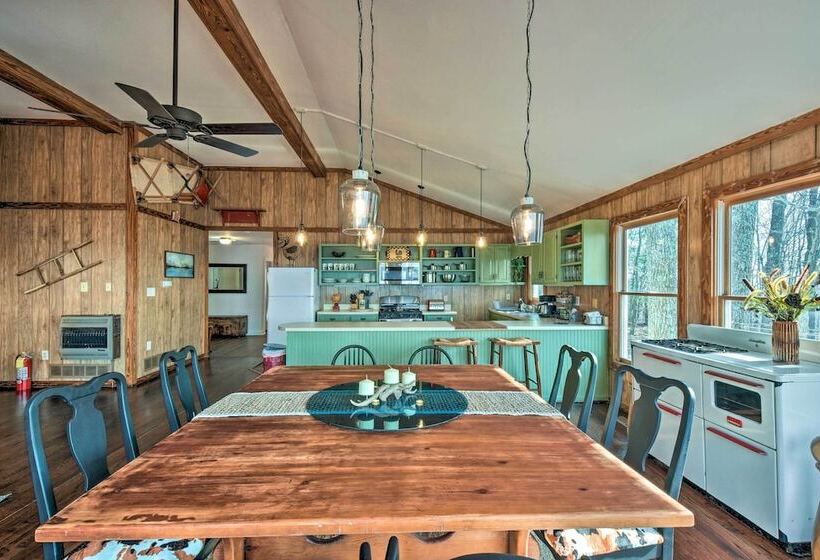 Rustic Ranger Cabin W/ Amazing Mountain Views