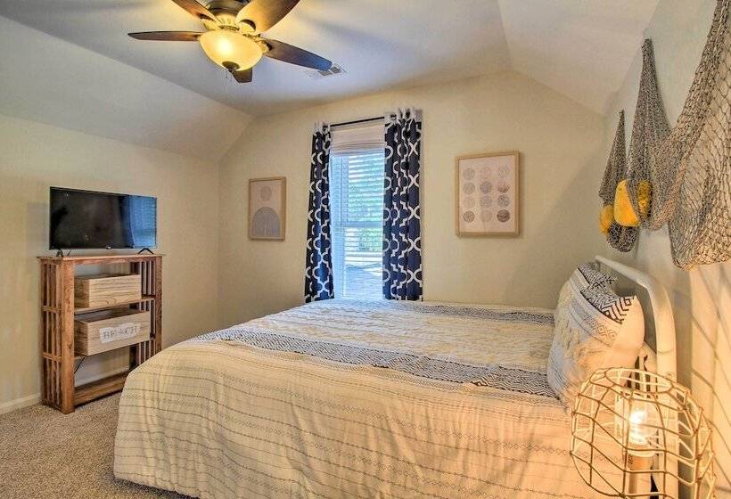 Savannah Family Home W/ Private Pool & Yard!