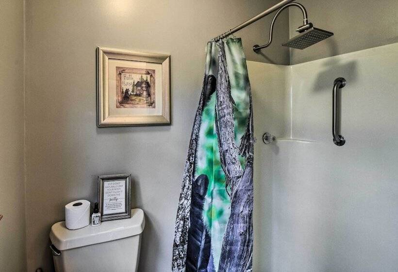 Secluded  Lavinder Laurel Leaf Cottage  Near Creek