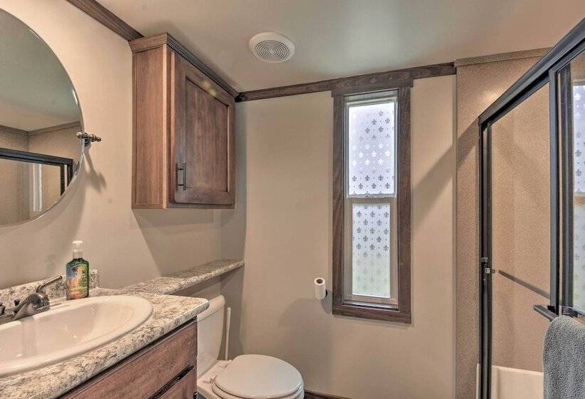 Secluded Morganton Tiny Home W/ Grills!