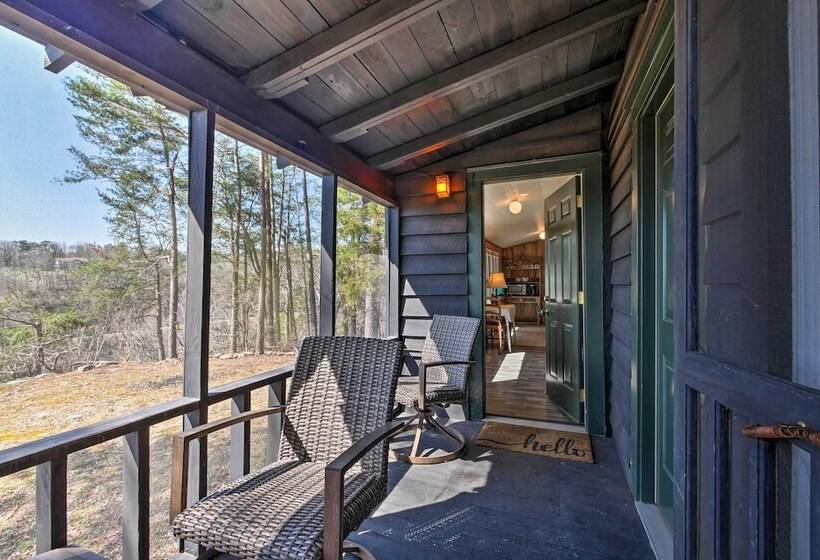 Secluded Ridgetop Hideaway W/ Valley Views!