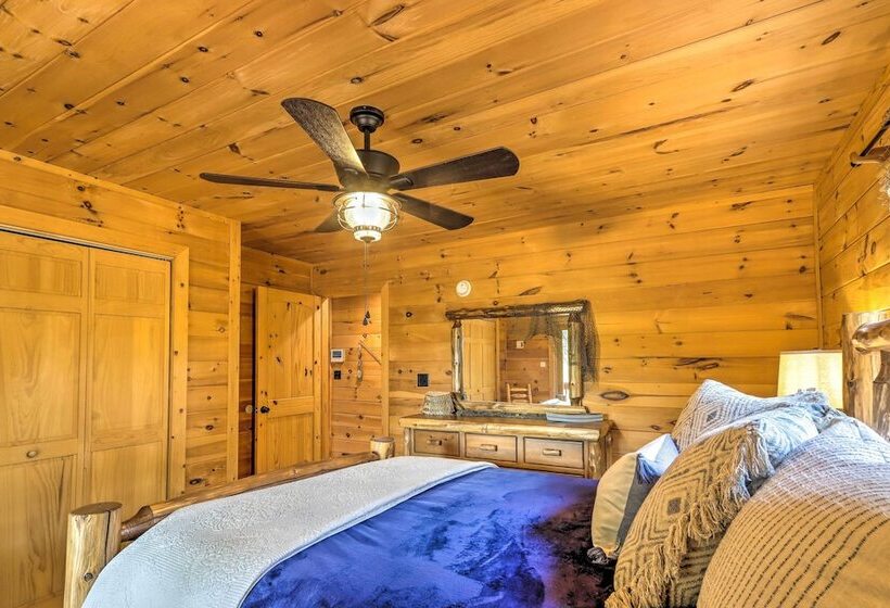 Serene Blue Ridge Cabin ~ 3 Mi To Downtown!