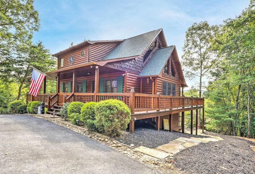 Serene Blue Ridge Cabin ~ 3 Mi To Downtown!