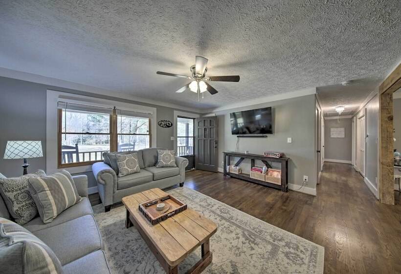 2 Mi To Lake: Blue Ridge  Yellowbird Cottage