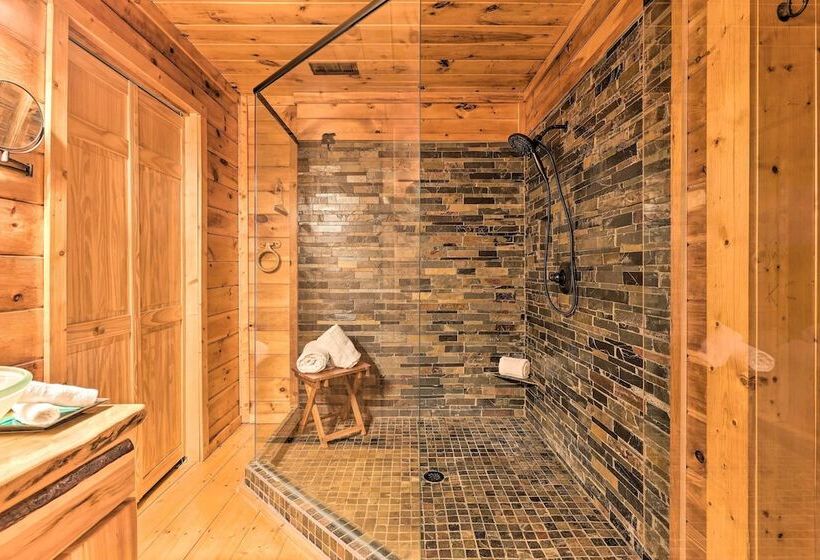 Sleeping Bear Cabin In Coosawattee Resort!