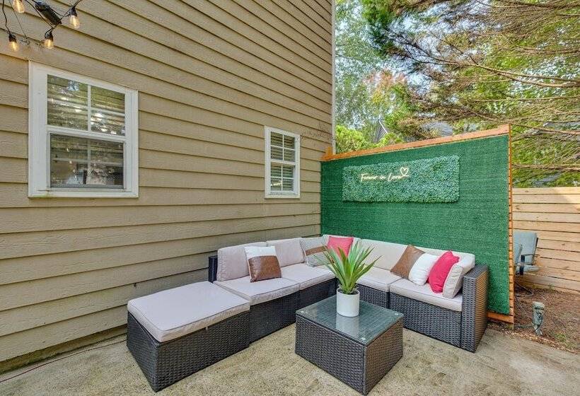 Smyrna Home W/ Deck & Patio: 17 Mi To Downtown Atl