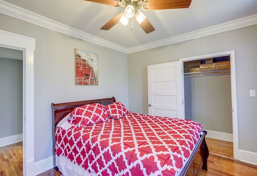 Spacious Athens Home ~ 1 Mi To Downtown!