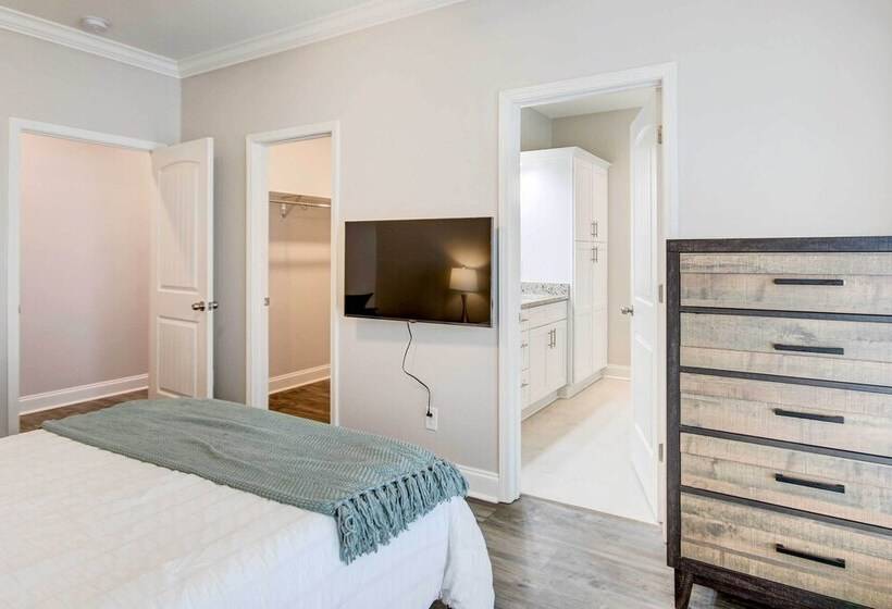 Spacious Augusta Vacation Home W/ Deck