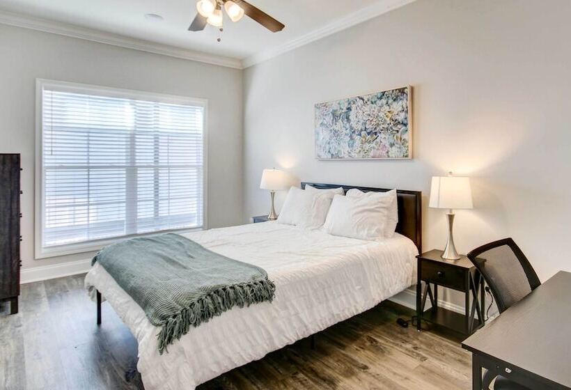 Spacious Augusta Vacation Home W/ Deck