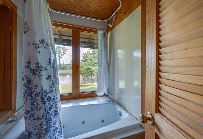 Spacious Buena Vista Cabin W/ Lake Views & Deck