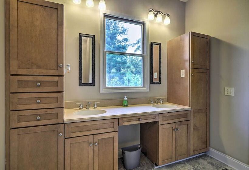 Spacious Elko Home   6 Mi To Georgia Fairgrounds!