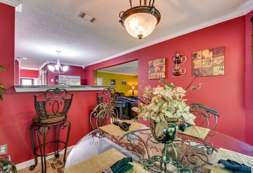 Spacious Fairburn Home: 1 Mi To Cedar Grove Lake!