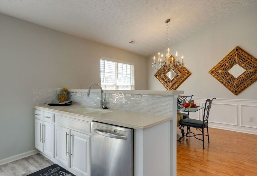 Spacious Georgia Home W/ Deck, Grills & Fireplace!