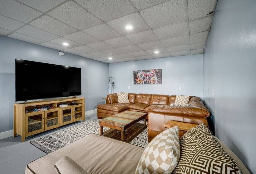 Lake Sinclair Retreat W/ Big Water Views & Dock!