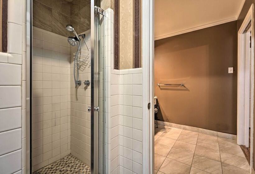 Spacious Memphis Home Walk To Graceland