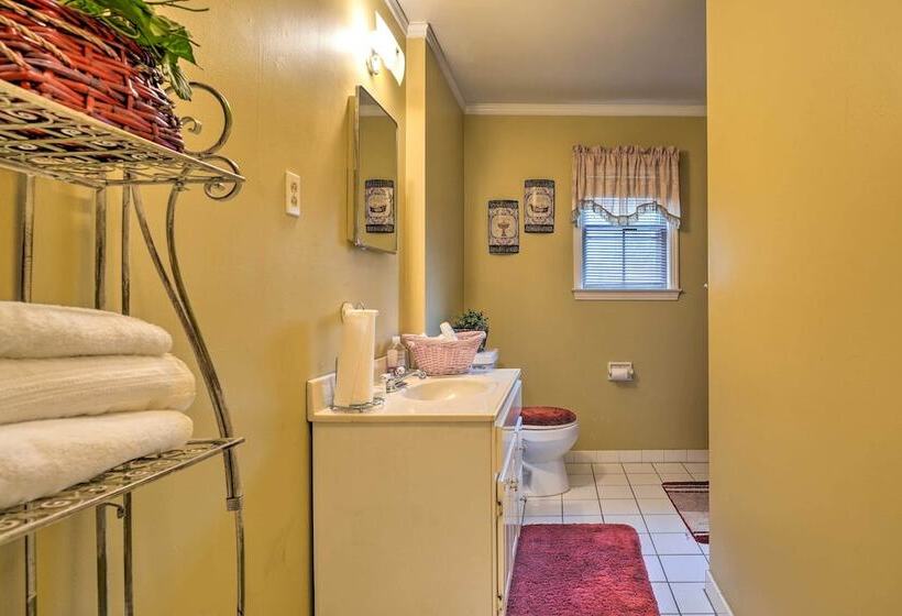 Spacious Memphis Home Walk To Graceland