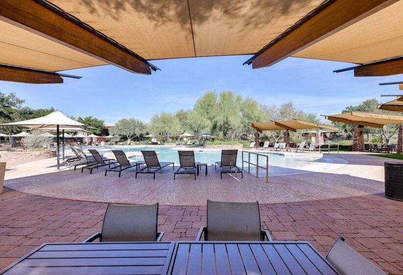 Spacious North Phoenix Oasis W/ Pool & Patio!