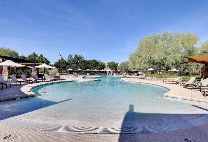 Spacious North Phoenix Oasis W/ Pool & Patio!