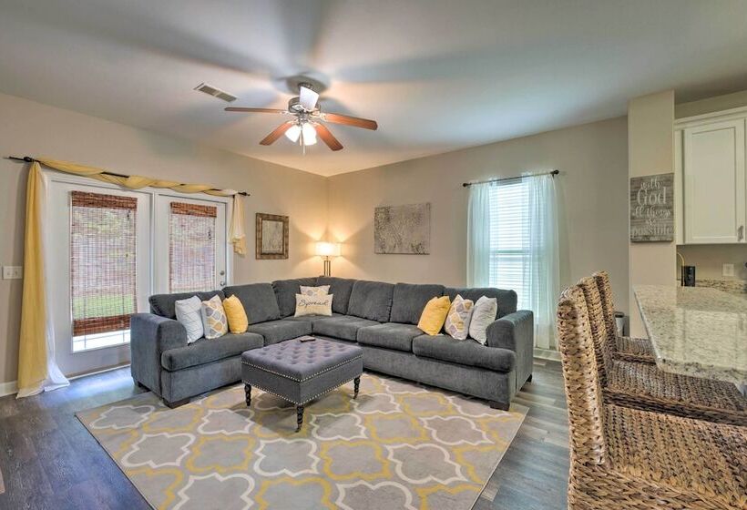 Spacious Pooler Home W/ Family Friendly Perks