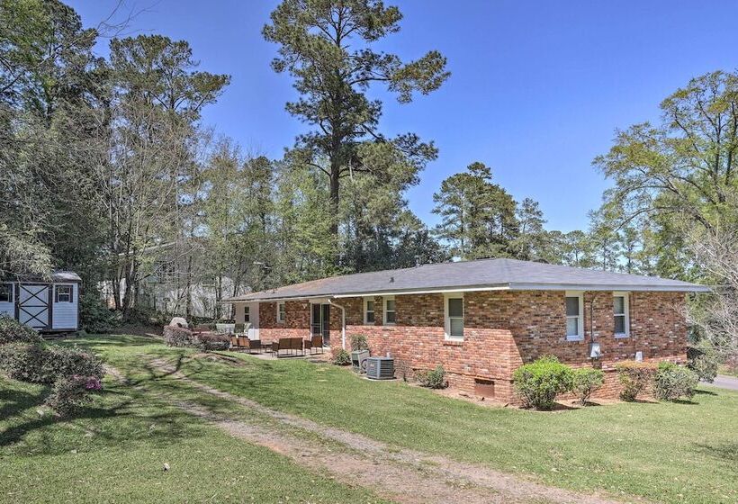 Spacious Retreat ~ 1 Mile To Augusta National!