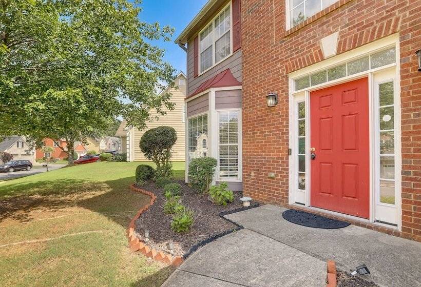 Spacious Roswell Vacation Rental: 25 Mi To Atlanta