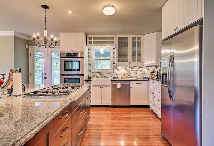 Spacious Stockbridge Manor: Pool Table, 2 Kitchens