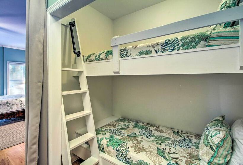 Spacious Tybee Island Retreat W/ Private Pool