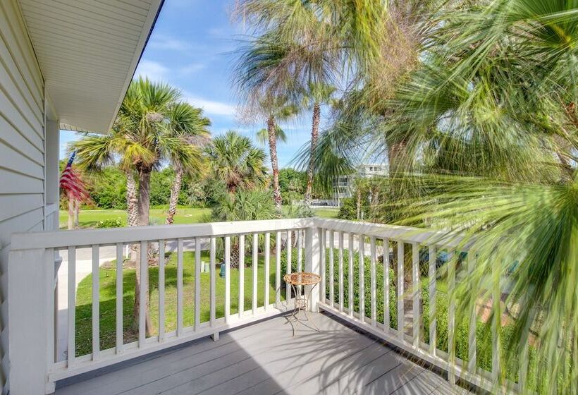 Spacious Tybee Island Retreat W/ Private Pool