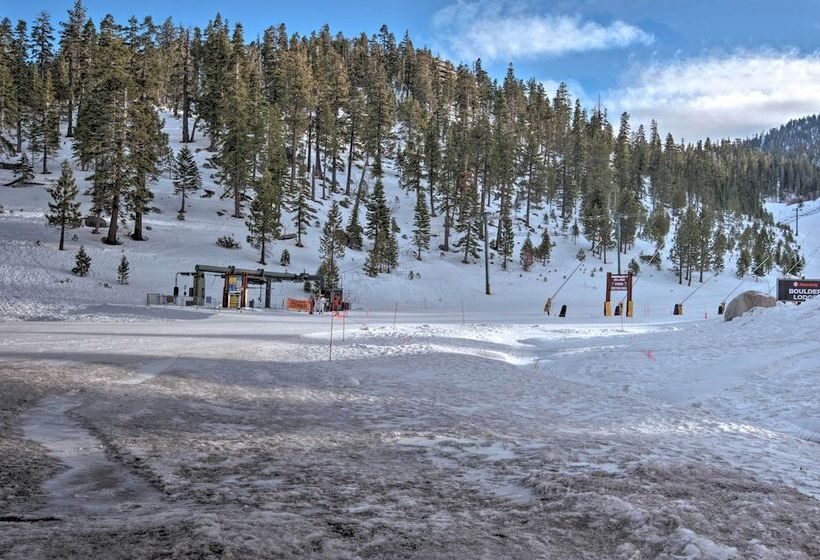 Stateline Ski House: Walk To Boulder Lift!