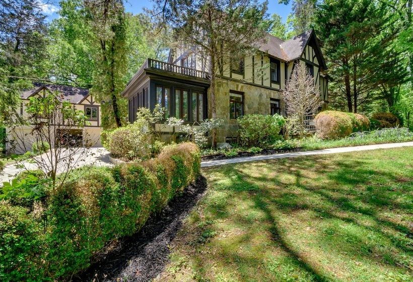 Stunning Clayton Tudor Home Close To Downtown!
