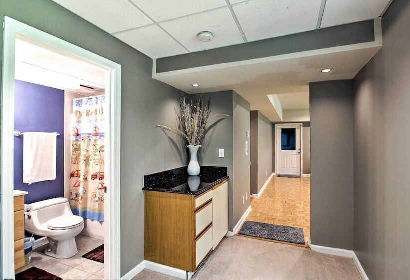 Stunning Duluth Family House W/ Fireplace & Patio!