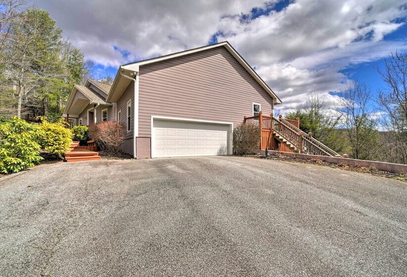 Stunning Sky Valley Home W/ Mountain Views!