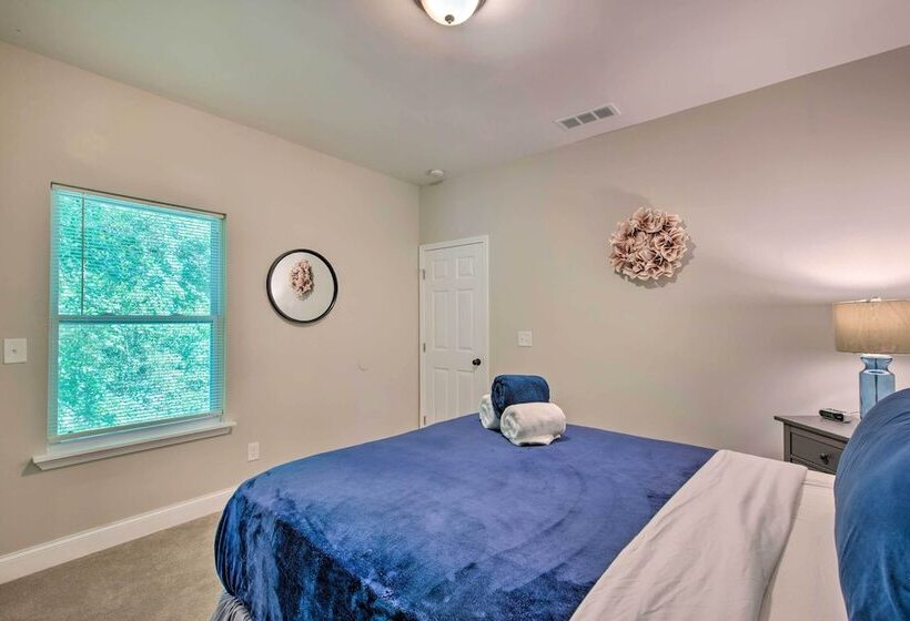 Stylish College Park Home W/ Private Garden!