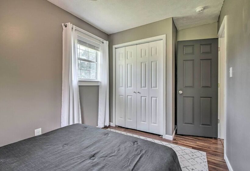 Stylish Fort Payne Retreat: Hike & Rock Climb