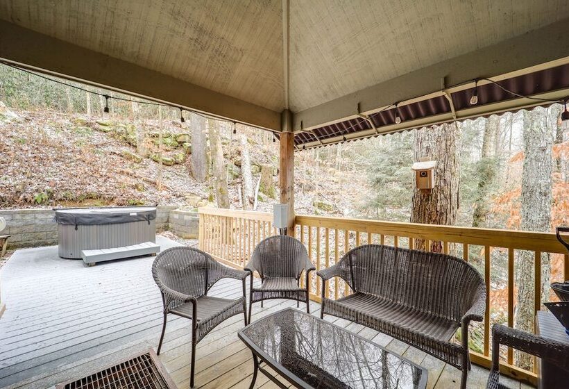 Sugar Mountain Chairlift View Home W/ Hot Tub!