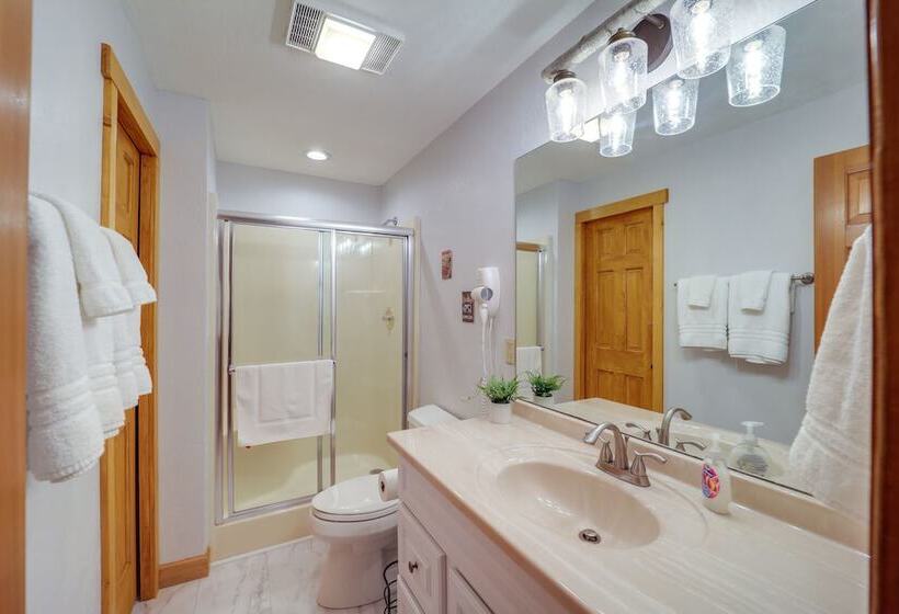 Sugar Mountain Chairlift View Home W/ Hot Tub!