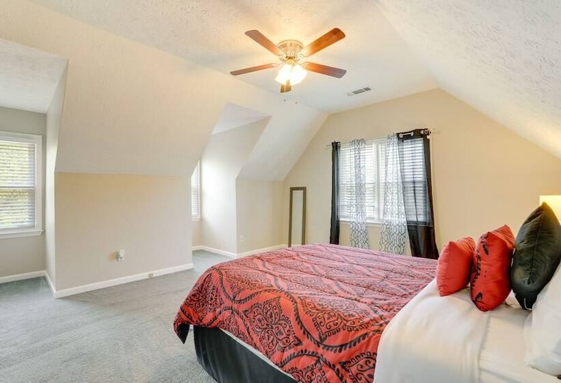 Sunny Lithonia Home ~ 7 Mi To Stone Mountain Park!