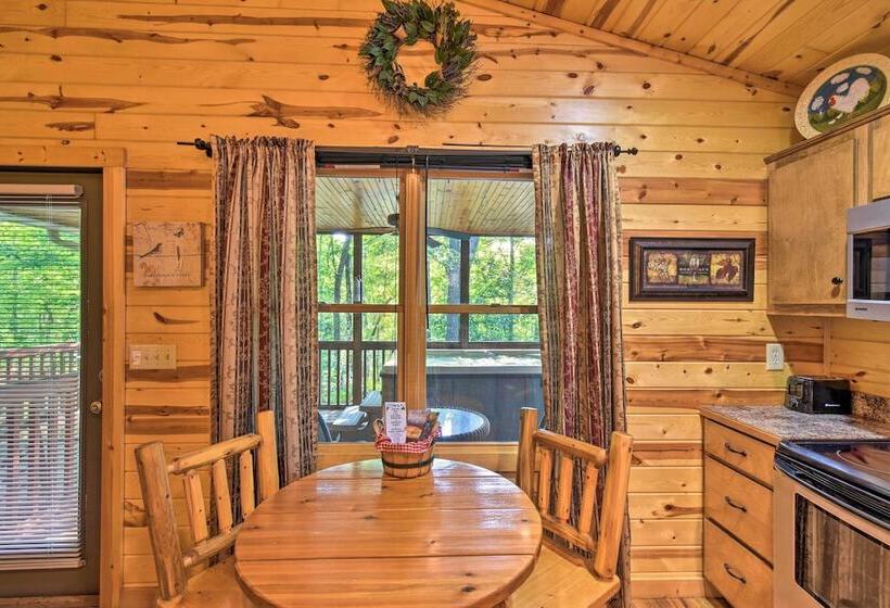 The Get Away At The Sautee Mountain Retreat