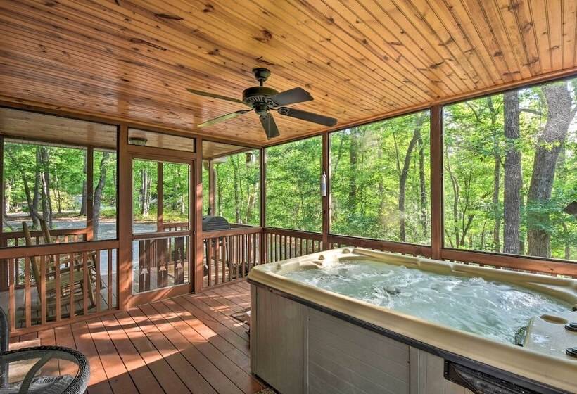 The Get Away At The Sautee Mountain Retreat