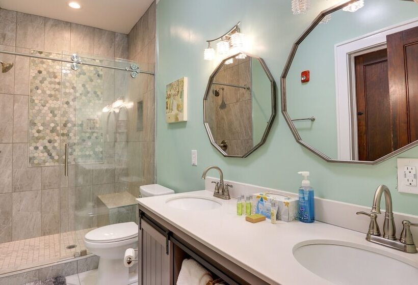 The Inn On Second    Jackson Family Home!