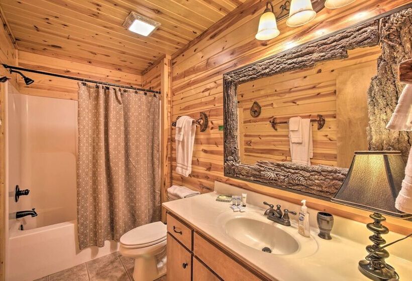 The Mountain Laurel Sautee Mountain Retreat