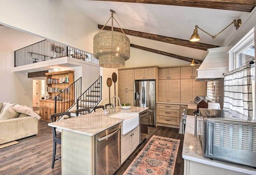 The Ultimate Luxury Retreat On Lake Burton!