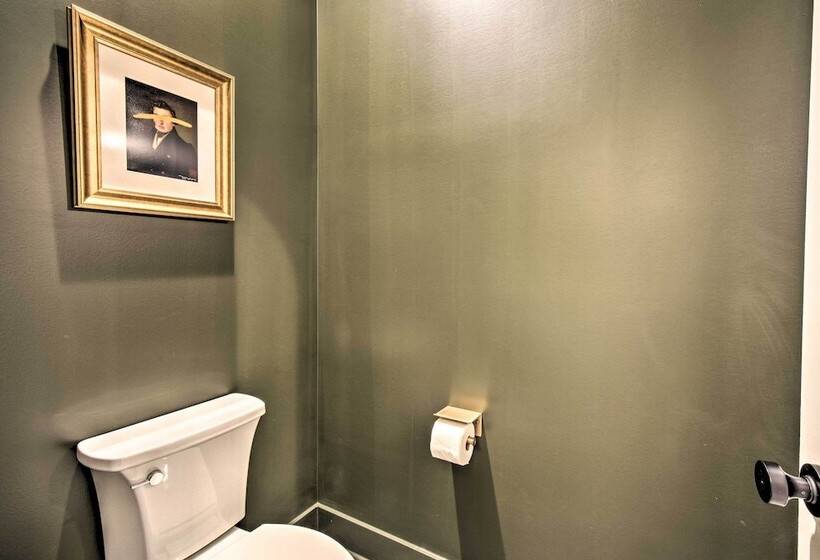 The Ultimate Luxury Retreat On Lake Burton!