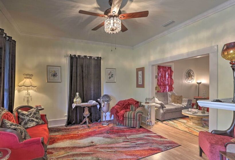 Thomasville Cottage Near The Big Oak & Downtown!
