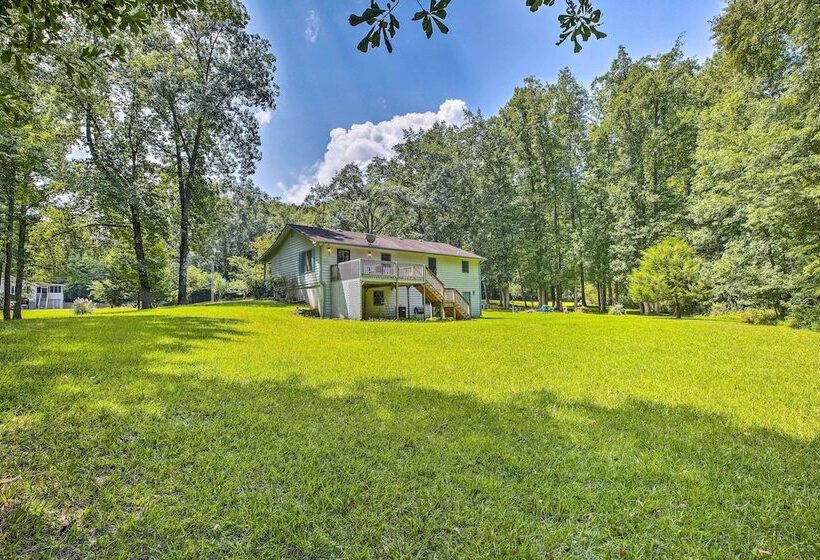 Quiet Home W/ Fire Pit   1 Mi To Downtown Acworth!