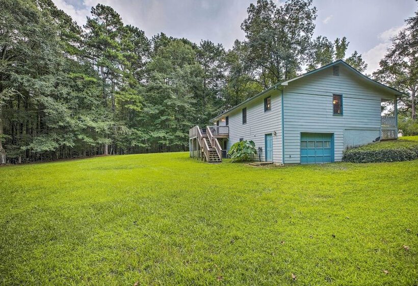 Quiet Home W/ Fire Pit   1 Mi To Downtown Acworth!