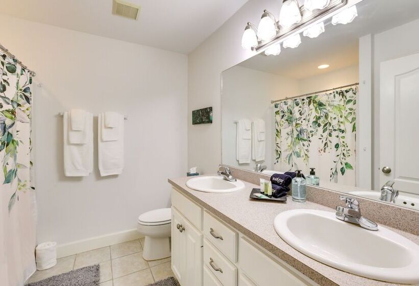 Tranquil Thomasville Retreat W/ Deck + Dining Area