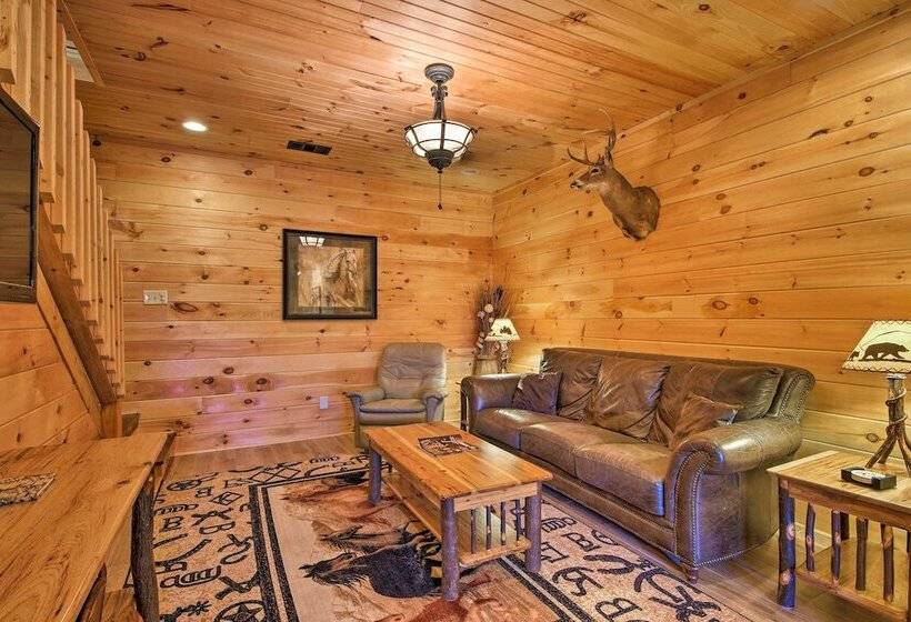 Trenton Cabin W/ Hot Tub   14 Mi To Lookout Mtn!