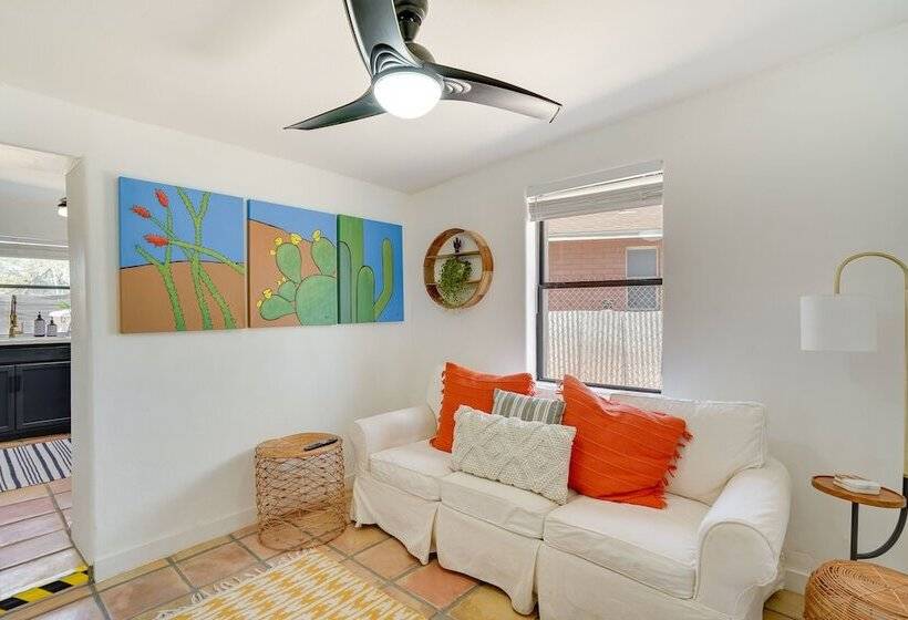 Tuscon Desert Retreat With Patio Near U Of A!